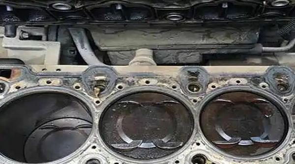 發(fā)動(dòng)機(jī)拉缸什么原因