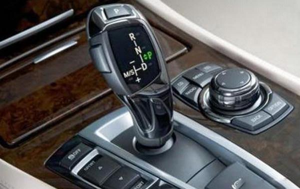 自動擋車可以空擋滑行嗎