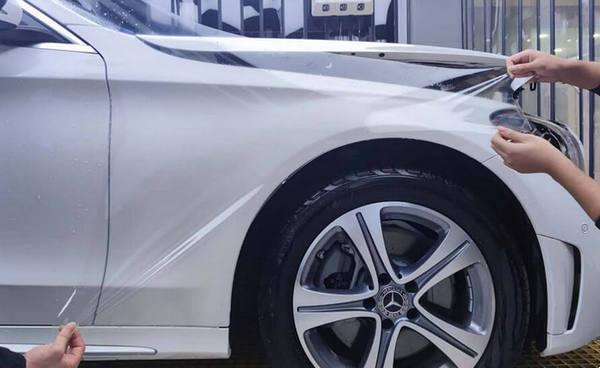 新車為什么不建議貼車衣