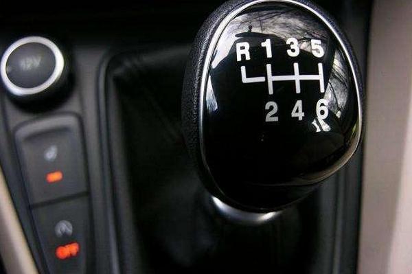 手動擋掛檔技巧口訣是什么?