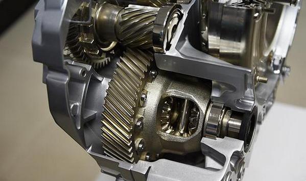 變速器由哪三個組成