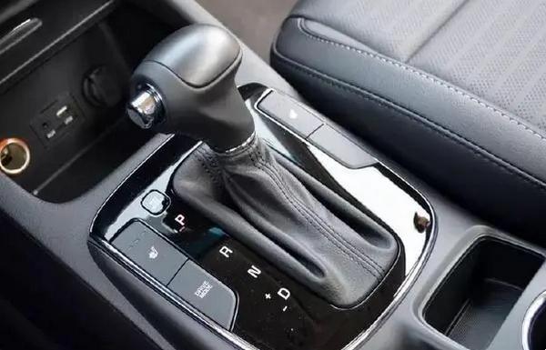 7檔雙離合是自動擋嗎