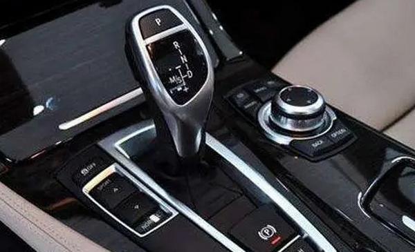 手自一體變速箱怎么換齒輪油