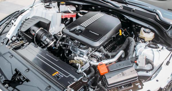 縱置的發(fā)動機和橫置的各有什么優(yōu)點和缺點?