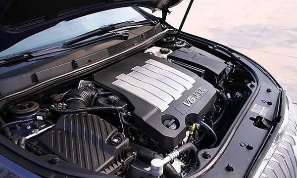 正反置式發動機哪個好