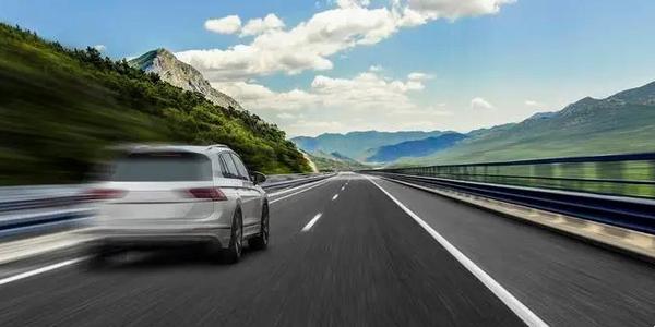 車輛高速剎車抖動什么原因