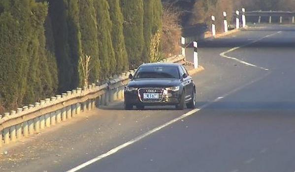 高速路上哪里可以停車