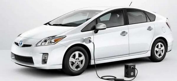 純電動(dòng)汽車的保養(yǎng)都有哪些注意事項(xiàng)?