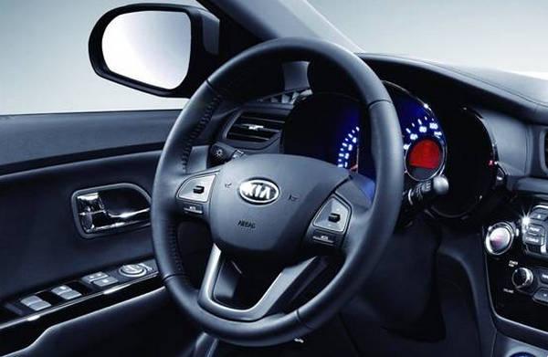 方向盤沉重是什么原因和轉向機有關系嗎