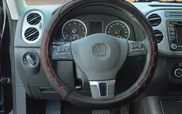 為什么方向盤會自動鎖死