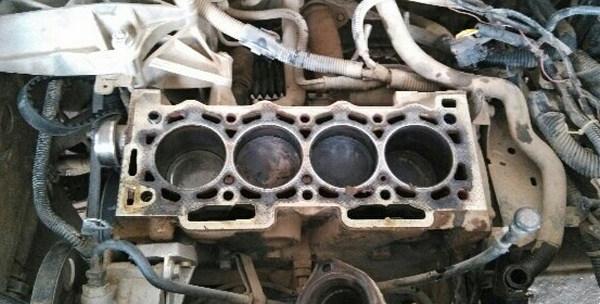 發動機缸墊壞了的表現有哪些