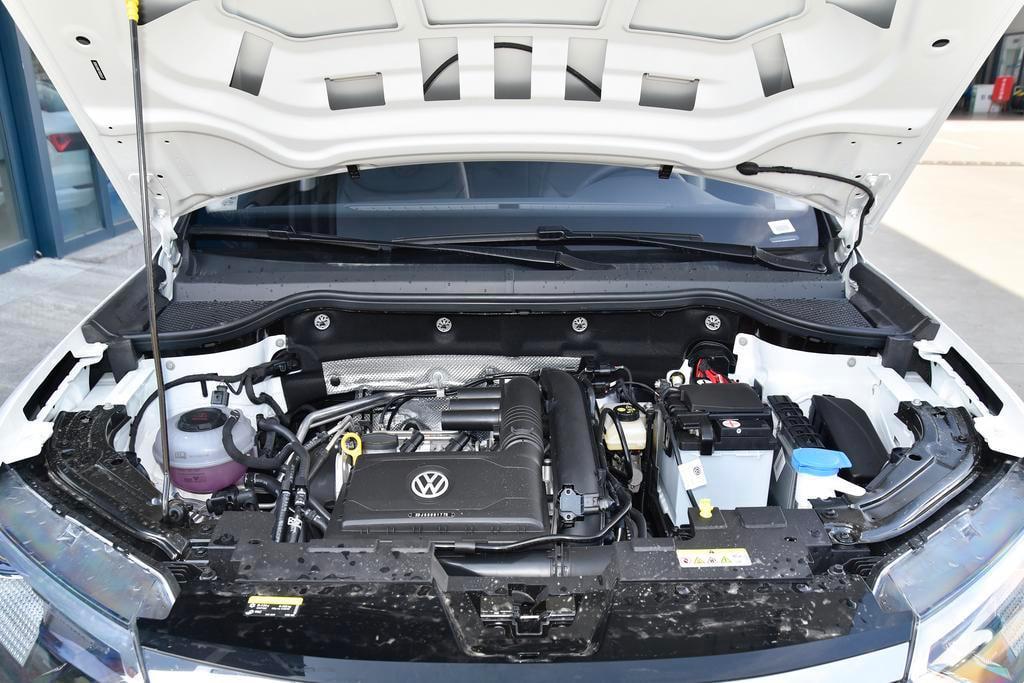 車身.jpg 車身.jpg