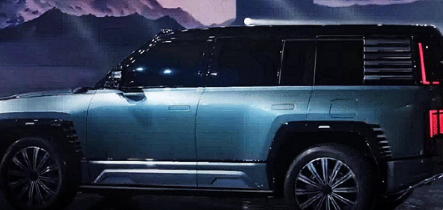 2023真正的王炸SUV！車長5米3+千匹馬力，比路虎霸氣