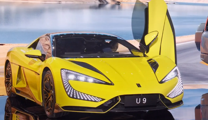 仰望旗下的純電動(dòng)超跑—仰望U9正式發(fā)布。