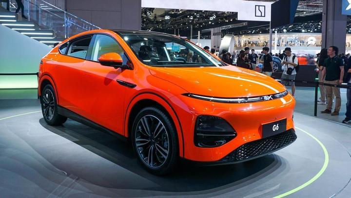 小鵬G6正式亮相，我們來(lái)一起圍觀了解一下這車(chē)到底如何？