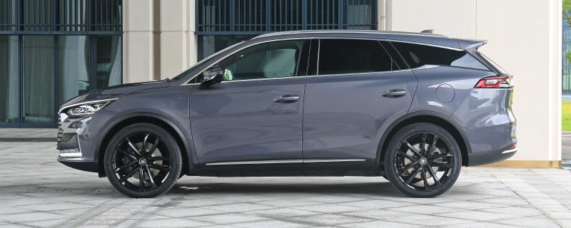 車子開久了,難免是有劃痕的,無非在不在意。