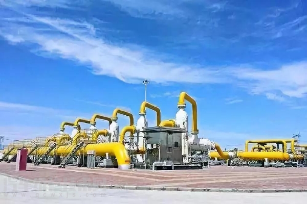 一方天然氣和一升油哪個跑得遠一些 一方天然氣和一升油哪個跑得遠一些