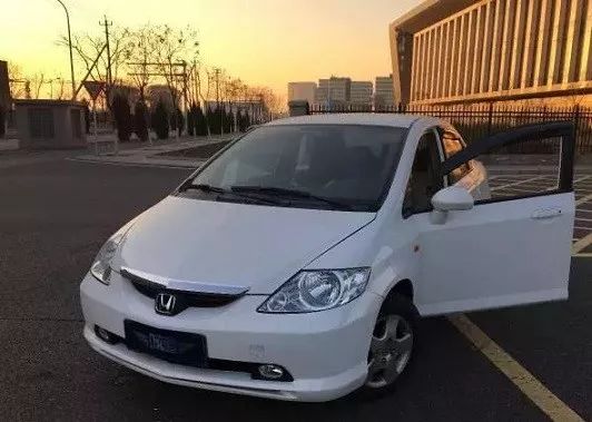 為了讓大家買到稱心如意的二手車，我們翻出了李老鼠的“黑歷史”