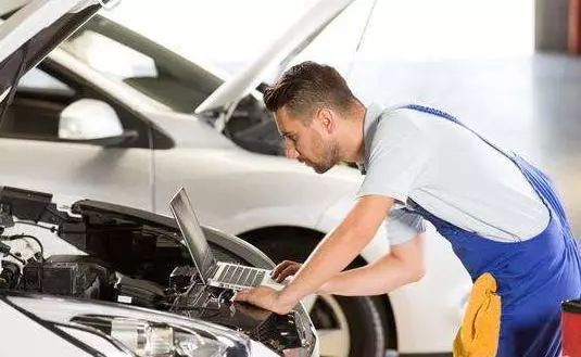 汽修師傅15年汽修經驗分享，絕對干貨！