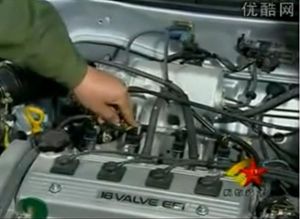 汽車前部的零部件的作用及主要的組成部分：