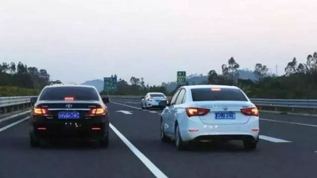 【全合成機(jī)油什么時(shí)候換？一萬(wàn)公里是標(biāo)準(zhǔn)嗎？】圖2