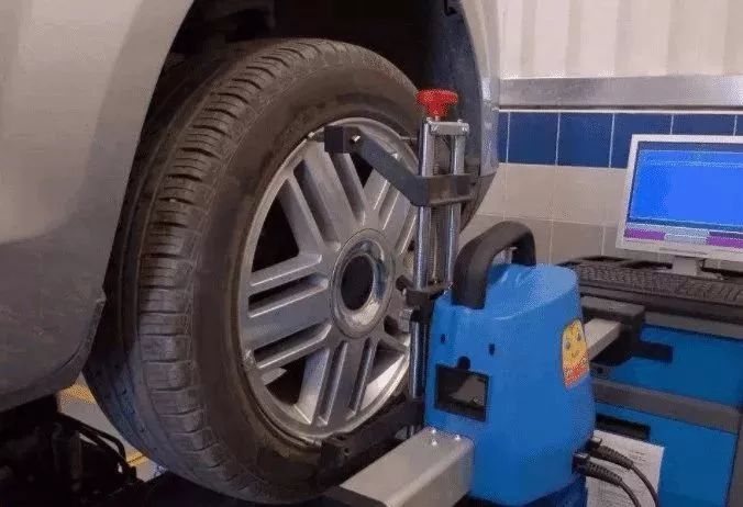 換輪胎要做四輪定位嗎 看看4S銷售怎么