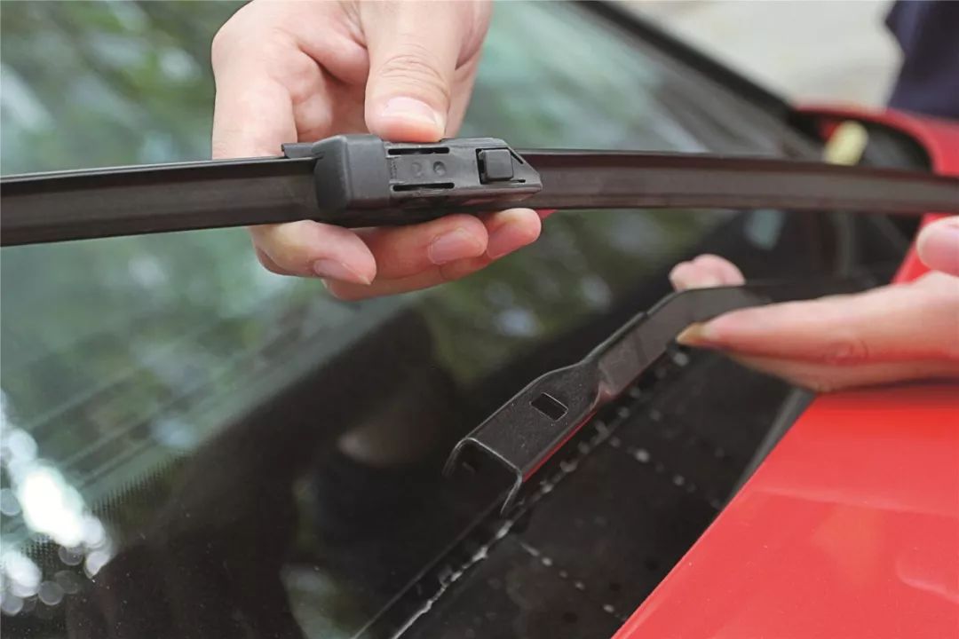 汽車長時間不開注意事項 汽車長時間停放應(yīng)該注意哪些問題