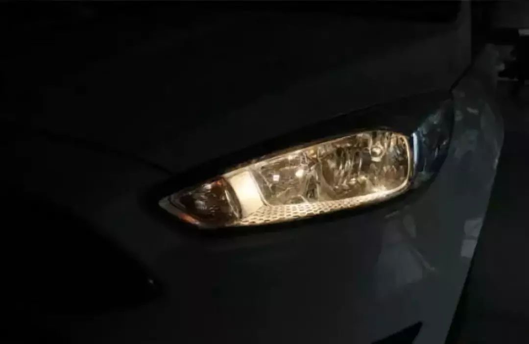 汽車蓄電池快沒電的幾大征兆 