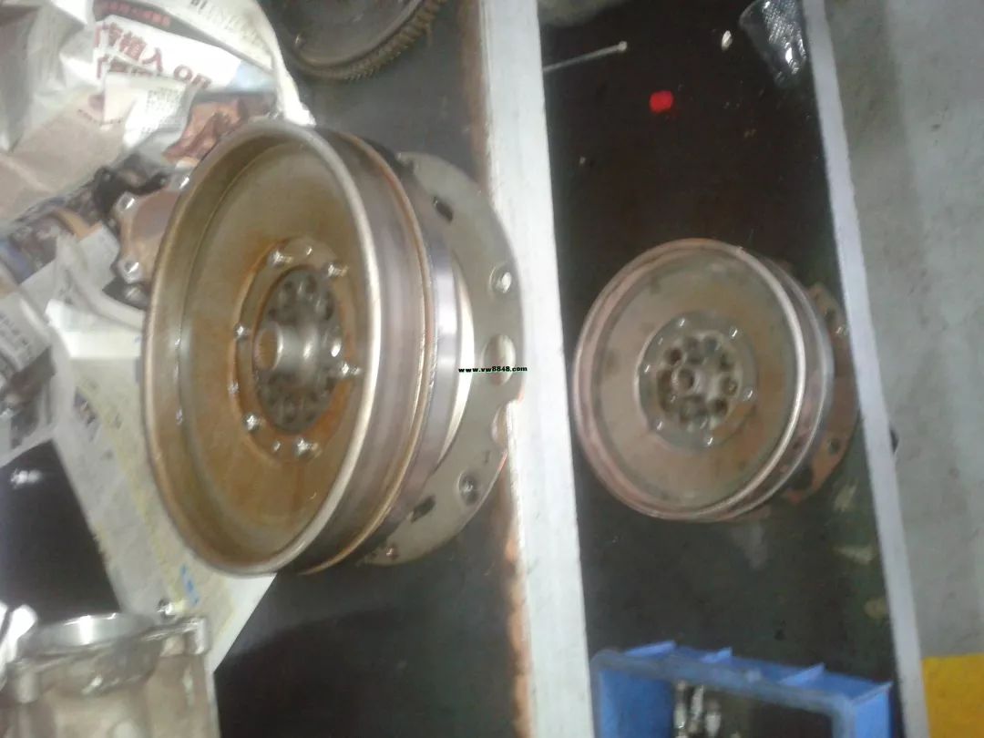 奧迪A5原地掛倒檔噪音非常大維修實(shí)例