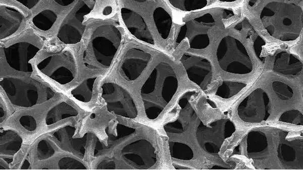 什么材料的密度為鋼的5％，但強度卻是鋼的10倍？