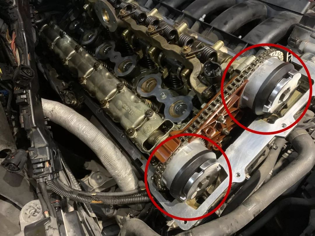 寶馬車主2年不換機油，結果車開不動了！