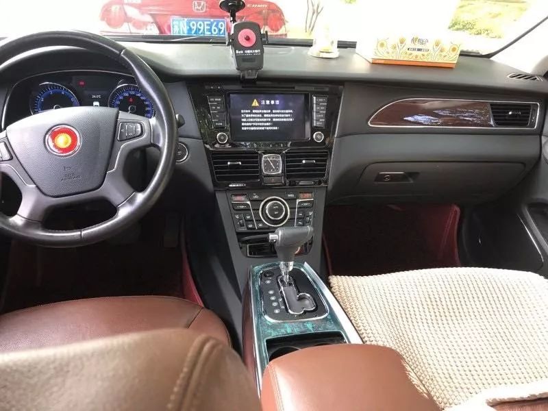 二手的紅旗能賣多少錢？保值不保值？