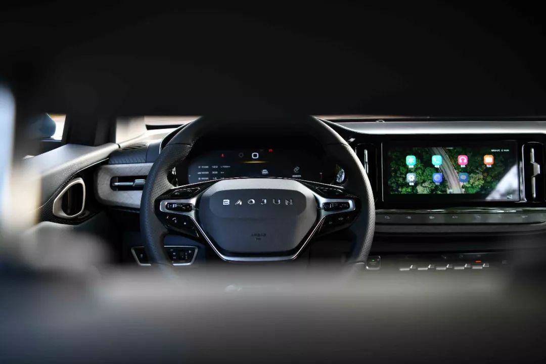 寶駿rm-5怎么樣？寶駿rm-5配置介紹能裝載、易操控 