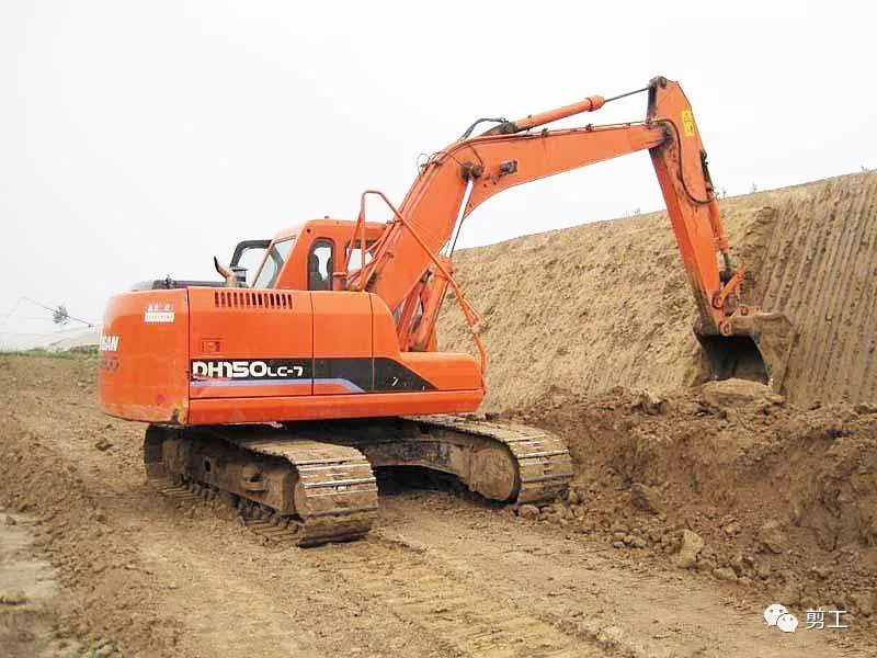 挖機回轉無動作怎么回事  維修其實很簡單！