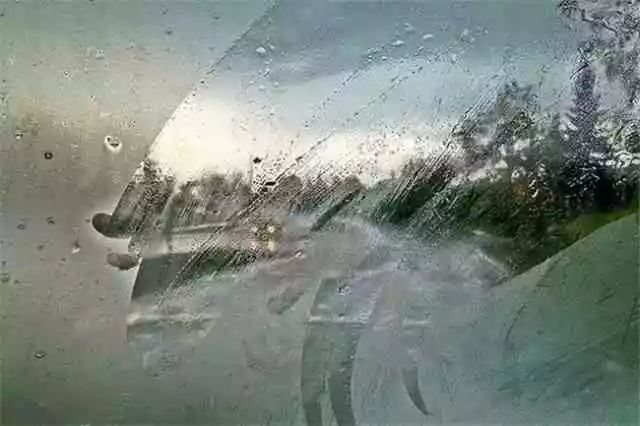 車窗起霧按哪個鍵 車窗起霧開什么風(fēng)