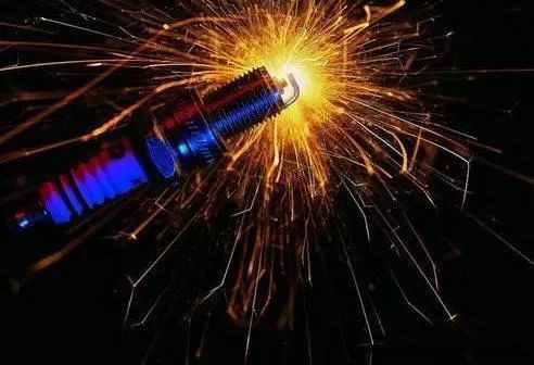 怎么判斷火花塞該換了呢？教你幾個(gè)小技巧