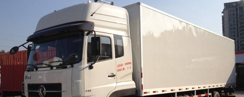 貨車車廂漏水用什么膠 怎么解決廂貨車車頂漏水