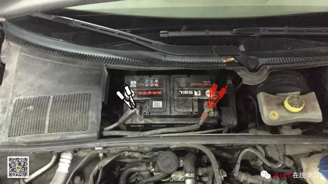 奧迪車型應(yīng)急搭電方法