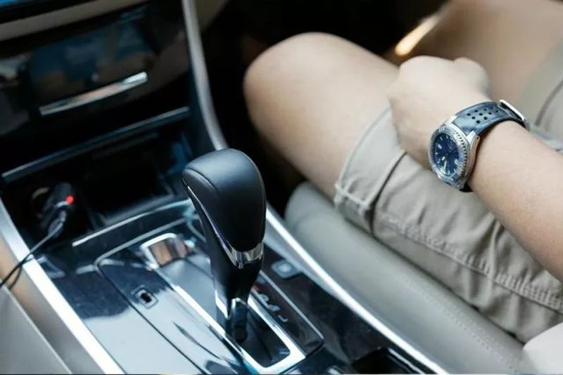 自動擋省油小竅門 記住三個技巧，省油不傷車