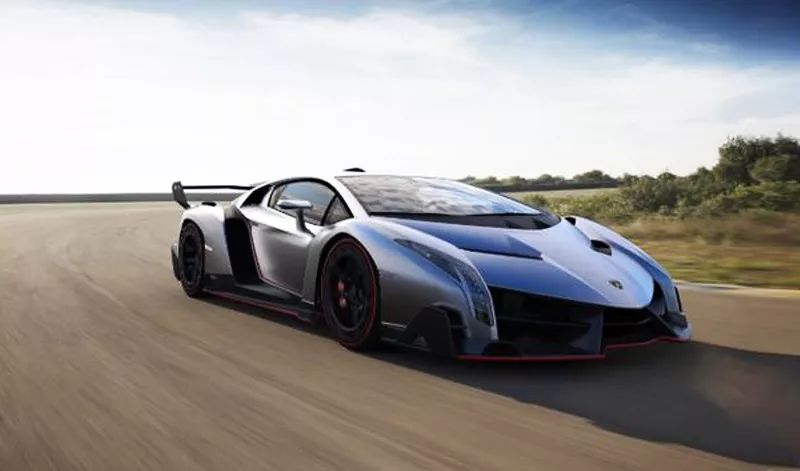 自動擋怎么開不費油 學會這幾種方法以后越開越省油！！