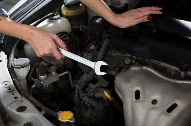 車主質問“為什么只換不修”？汽修工竟然這么回答~