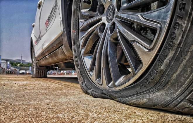 自修補輪胎什么意思？刀槍不入，對釘子免疫 有這樣厲害的輪胎？