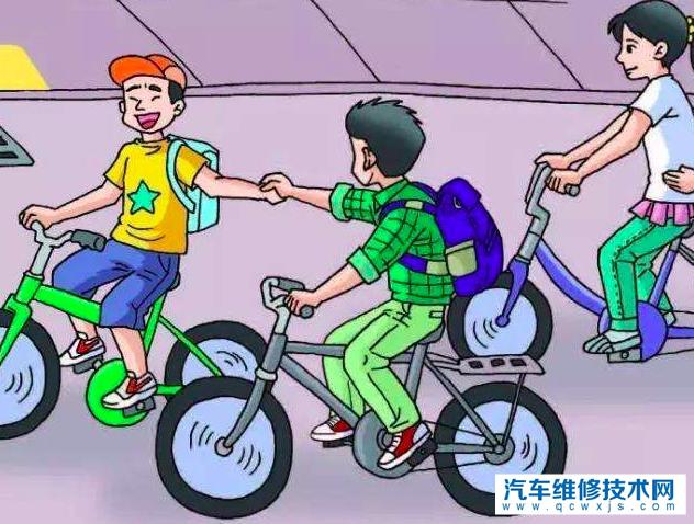 怎么看待那些在不寬的自行車道上騎著電動(dòng)車并排聊天的人？這是一種怎樣的心理？