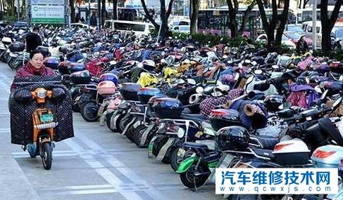 買電動(dòng)車怎么看參數(shù)呢？怎么選擇電動(dòng)車？