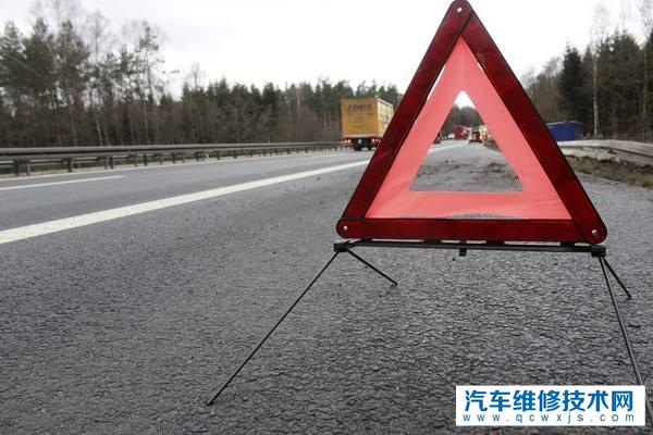 在高速應急車道換輪胎扣分嗎？扣分的案例分析。