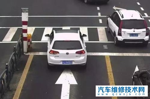 哪些情況下闖紅燈不會被處罰？闖紅燈沒被處罰的案例分析