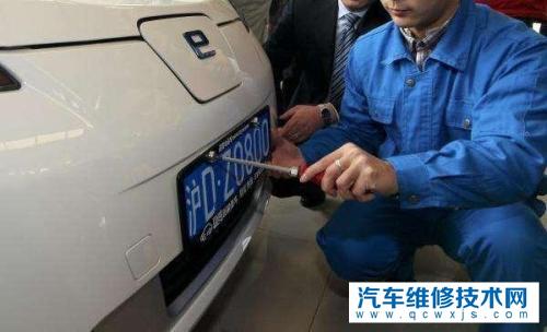 買車之后就一定要在4S店內上牌嗎?自己去車管所上牌會很難嗎？