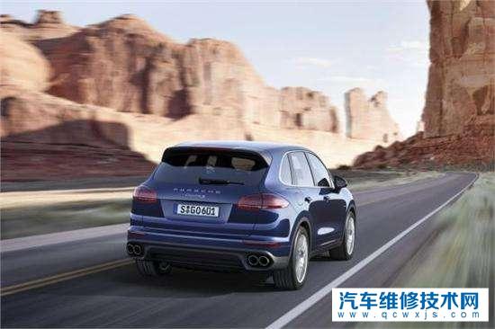 一輛保時捷卡宴發動機故障燈亮啟動加速無力故障的維修案例