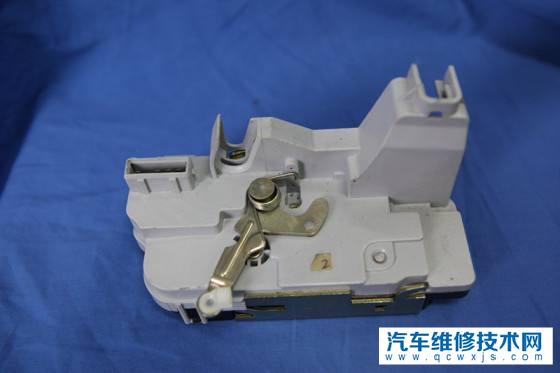 汽車門關(guān)不上什么原因？汽車門關(guān)不上如何解決？