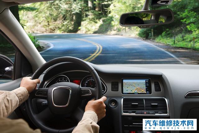 汽車電瓶沒電的癥狀有哪些？汽車電瓶沒電了怎么處理？